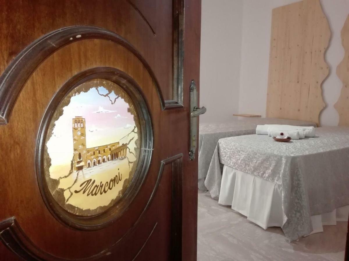 Bed And Breakfast Elettra Marconia Esterno foto